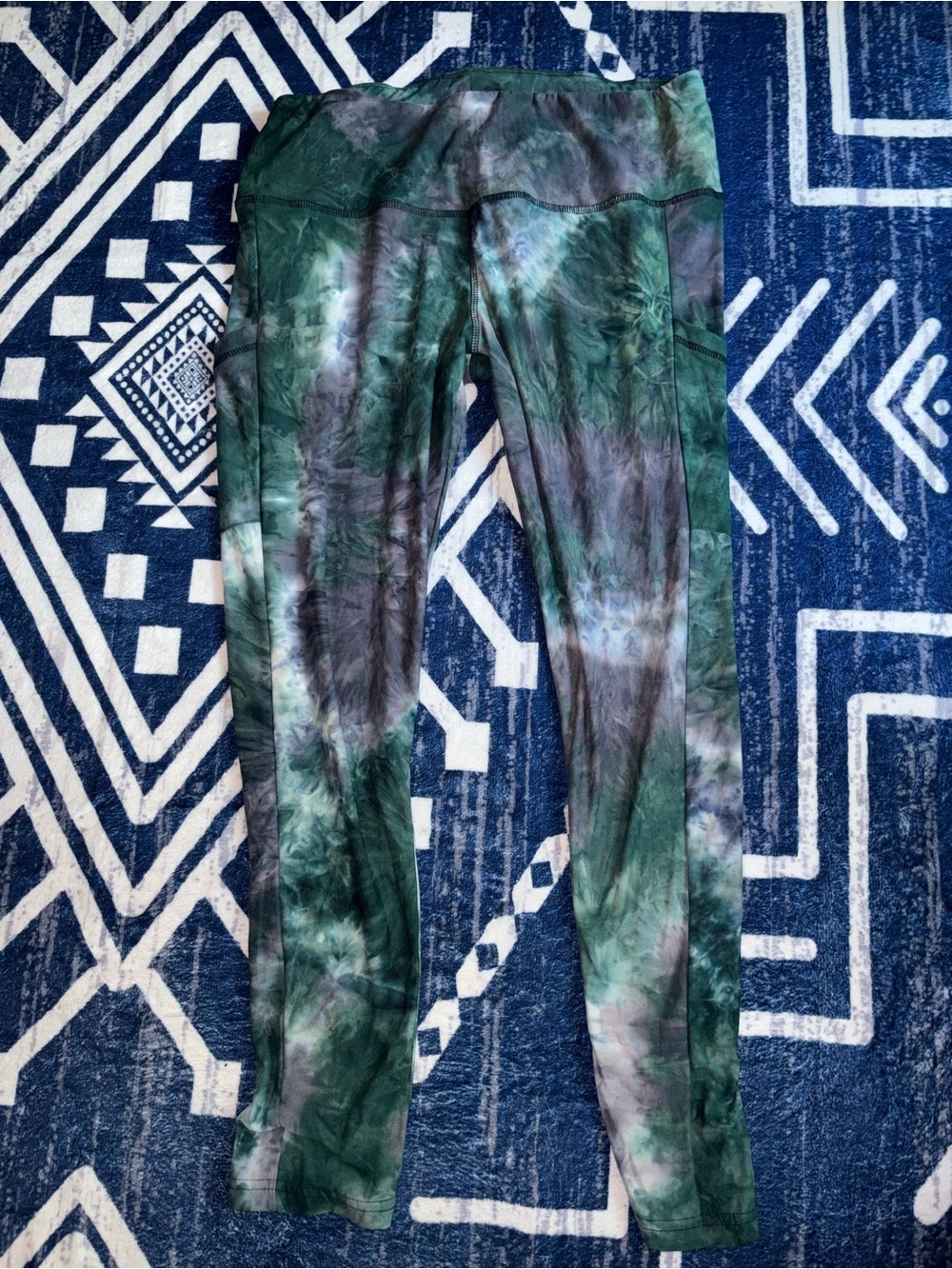 True Craft Green and Gray Tie-Dye Leggings